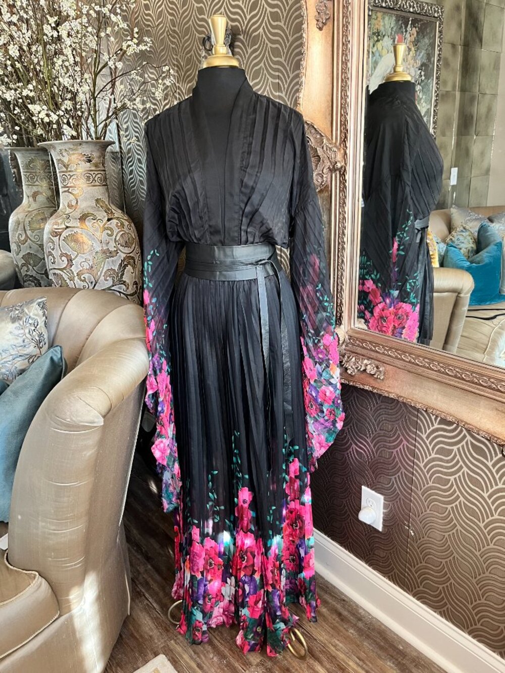 AKIRA BLACK FLORAL TOP & JULIE TROUSER